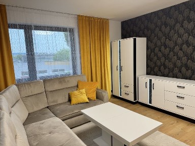 Wynajem mieszkania bezczynszowego z miejscem parkingowym.