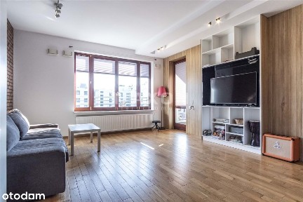 Doskonale zlokalizowe, duża przestrzeń za oknami