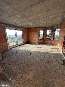 Willa w spokojnej lokalizacji! Duża działka!