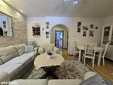 Wolnostojący dom z garażem gotowy do zamieszkania przy lesie