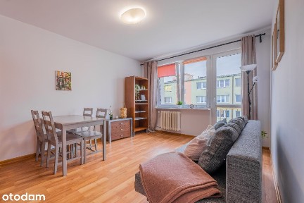 Mieszkanie 2 pokojowe (osobne) przy Komuny Paryskiej !