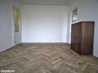 3-pokojowe mieszkanie z balkonem plus oddzielne kuchnia w Błoniu