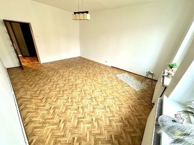 Batory ul. Karpacka. Duża kawalerka z możliwością wydzielenia sypialni