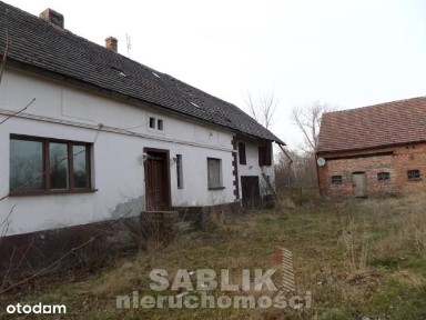 Dom we wsi Roztoki gmina Jesień 90 m2, działka 630