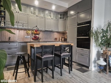 2 pokoje z balkonem + komórka w cenie