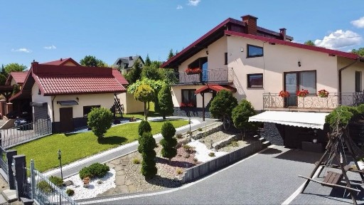 Dom jednorodzinny o pow. 200 m² - Biczyce Dolne, gm. Chełmiec