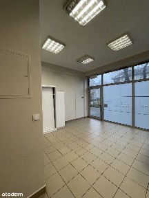 Lokal z witryną w centrum