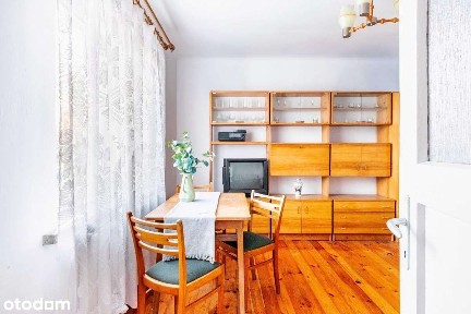 Urokliwa działka budowlana z dwoma domkami tuż obok Pomiechówka