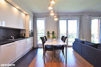 Duży balkon, ładny widok, przestronne, garaż