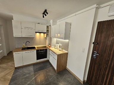 Sprzedam 2 pokojowe mieszkanie na placu 1000-lecia w Głogowie