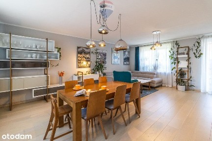 Dwupoziomowy apartament z loggią i garażem, Górna