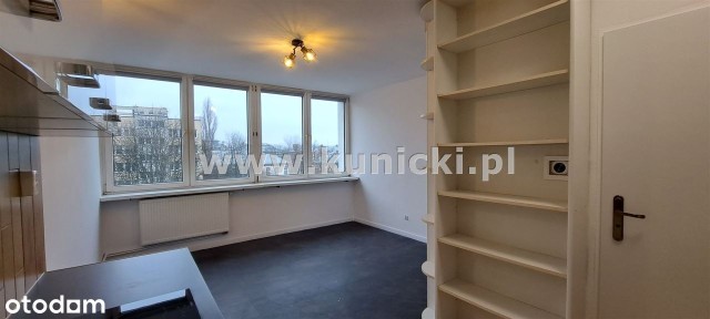 Kawalerka dla studenta w Alejach Jerozolimskich