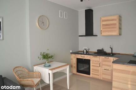 Mieszkanie 37 m2, centrum Tomaszowa, garaż podziemny (wystawiam FV)