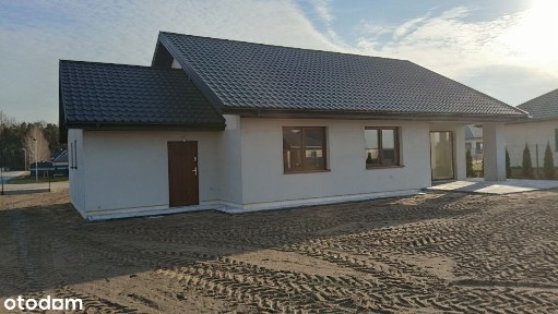 Dom stan deweloperski. Buczek oś.Truskawkowe