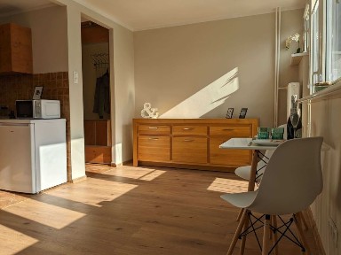 Kawalerka w centrum koło Kaskady, idealna lokalizacja i niski czynsz.