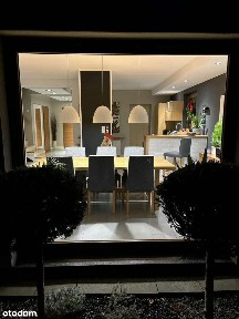 Sprzedam komfortowy dom wolnostojący 141 m² w centrum miasta