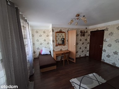 pokoje pracownicze od 650 mies/os (opłaty wliczone)