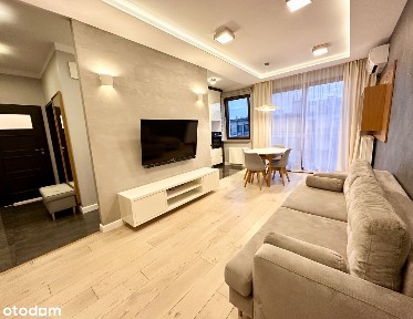 Ciche 2pok. z widokiem na patio z klimatyzacją i komórką lok.obok LIDL