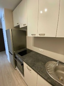 Wynajmę odnowione mieszkanie dwupokojowe na Ruczaju bez prowizji