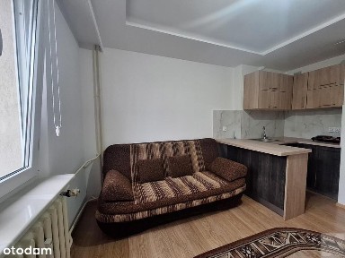 Niewielka kawalerka na parterze po remoncie