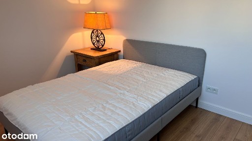 2-pokojowe mieszkanie z oddzielną kuchnią i z balkonem