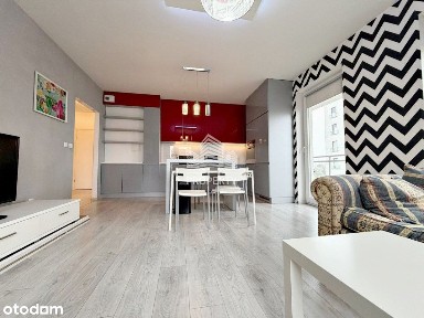 Apartamentowiec, dwa balkony, dwustronne, od zaraz