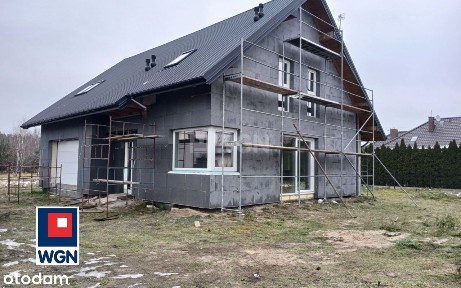 Przestronny dom 174 m2 z garażem.