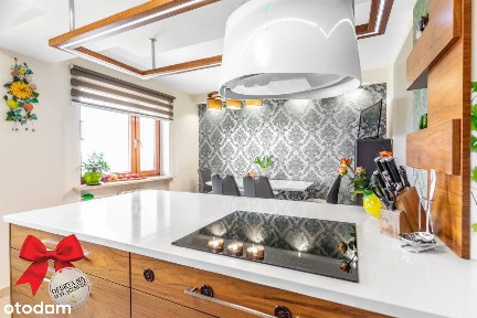 Dwupoziomowe, 5 pokoi po remoncie, piwnica, garaż