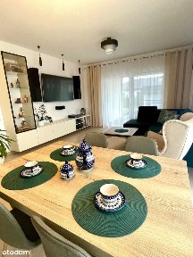 Luksusowy Dom z Ogrodem i Pełnym Wyposażeniem