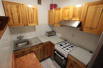 Dwa pokoje przy ul. Saperów w Świdnicy - I piętro. balkon.