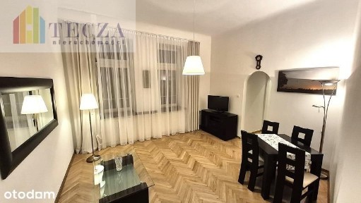 ul. Flory, Ujazdów, Śródmieście, Warszawa, mazowieckie