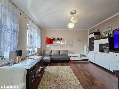 Dwupoziomowe mieszkanie w centrum Żarowa.