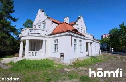 Zabytkowa willa w centrum miasta na dużej działce