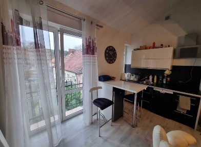 Kawalerka 29 m2 z balkonem francuskim