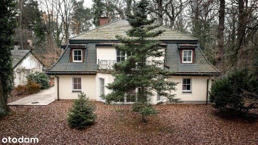 Podkowa Leśna. Dom 395 m² z sauną i ogrodem 1500 m