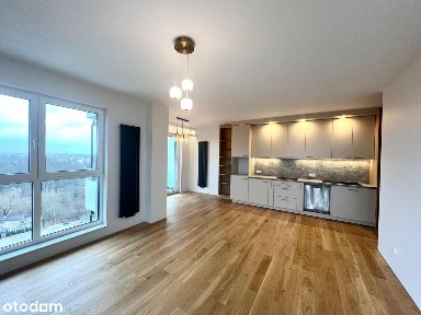 Wysoki standard pod klucz, 3 pokoje z balkonem i klimatyzacją