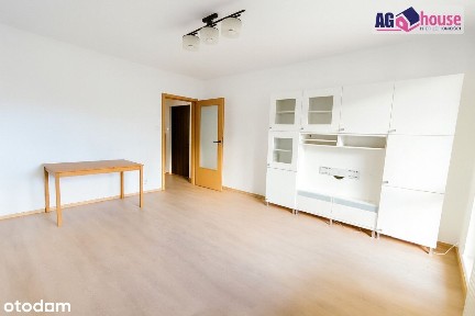 Jasne 2-pokojowe mieszkanie z osobną kuchnią