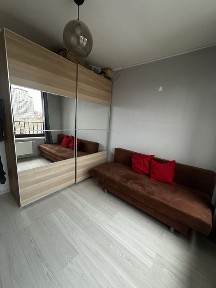 Wynajmę mieszkanie dwupokojowe i miejsce postojowe