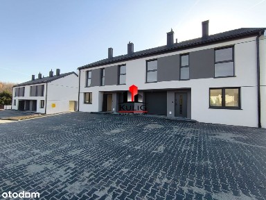 Zakrzów,segment 5 pokoi z garażem