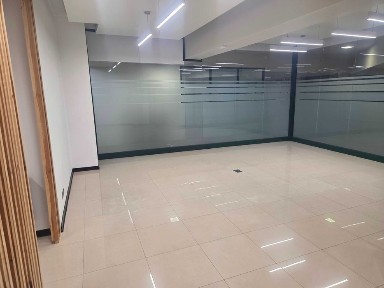 Lokal 110 w centrum Tomaszowa Mazowieckiego (Budynek TOMAX)