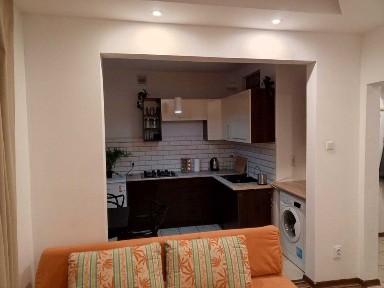 Wynajmę Mieszkanie Ekonomiczne Kawalerka Blisko Centrum Zabrze 31m2