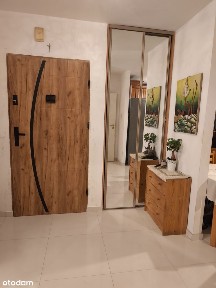 Sprzedam bezpośrednio dwupoziomowe mieszkanie z dwoma balkonami