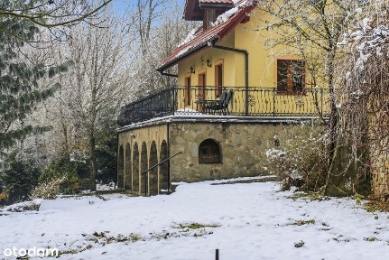 Dom Nad Jeziorem Żywieckim