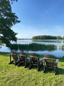 Święta na Mazurach - Domu nad brzegiem jeziora Buwełno- linia brzegowa