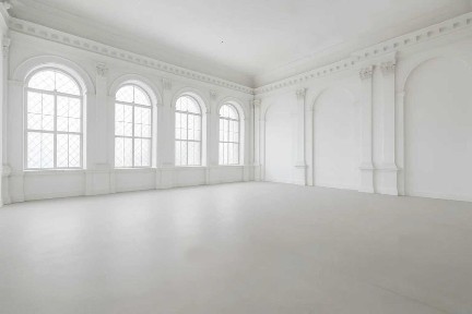 Prestiżowy lokal 300m2 w nowo remontowanej kamienicy. Główna ulica.