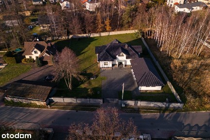 Nowoczesna Willa Premium • Cisza i Przestrzeń