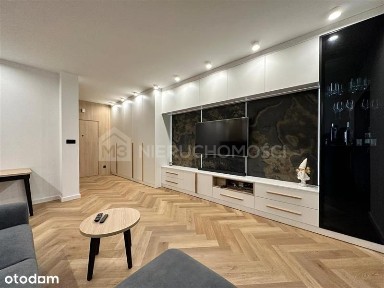 Elegancka kawalerka z tarasem