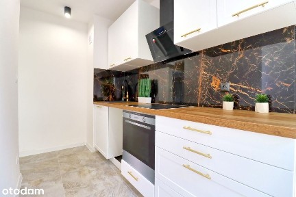 BEZPOŚREDNIO Świeżo Wyremontowane-Gotowe do Wprowadzenia!