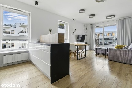 Nowocześnie urządzone 4 pok. + 2 garaże i komórka