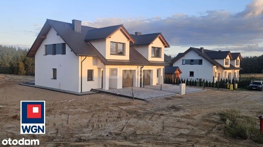 Chwaszczyno,nowoczesny bliźniak w zielonej okolicy